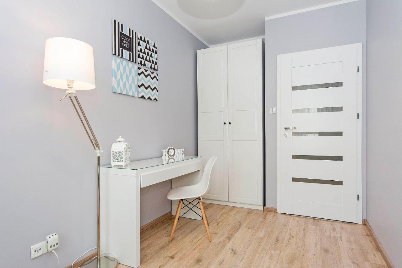 Stylish Apartment Oldtown Riverview Balcony Gdansk Exterior foto